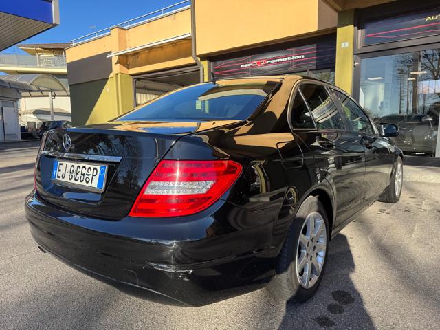 MERCEDES-BENZ C 200 usata, con Chiusura centralizzata