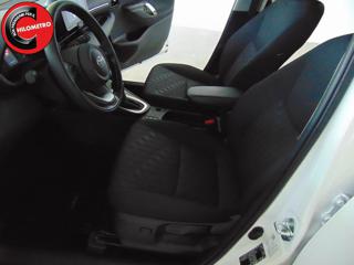 TOYOTA Yaris usata, con Autoradio