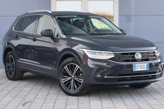 VOLKSWAGEN Tiguan usata, con Airbag