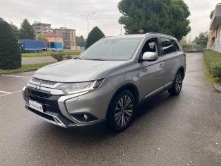 MITSUBISHI Outlander usata, con Autoradio
