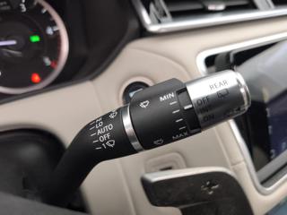 LAND ROVER Range Rover Velar usata, con Sistema di navigazione