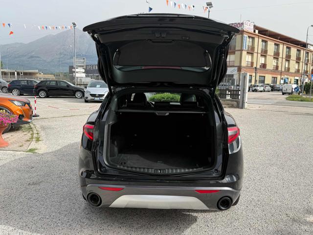 ALFA ROMEO Stelvio usata, con Fari Xenon