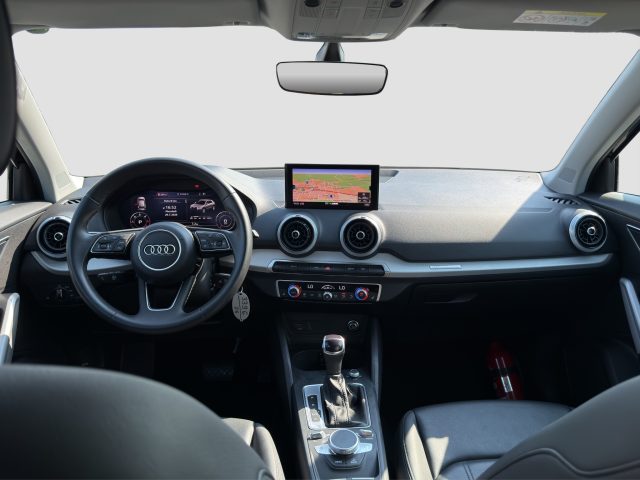 AUDI Q2 usata 11