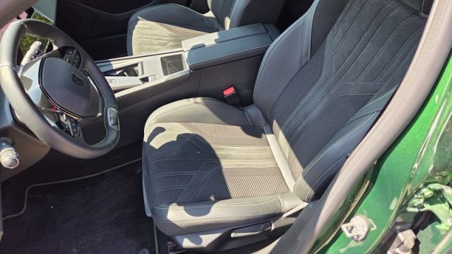 PEUGEOT 308 usata, con Interni in pelle