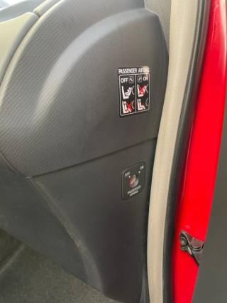 TOYOTA Yaris usata, con Lettore CD