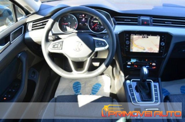 VOLKSWAGEN Passat Variant usata, con ABS