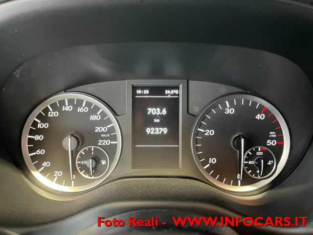 MERCEDES-BENZ Vito usata, con Servosterzo