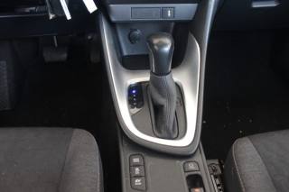 TOYOTA Yaris usata, con Autoradio digitale