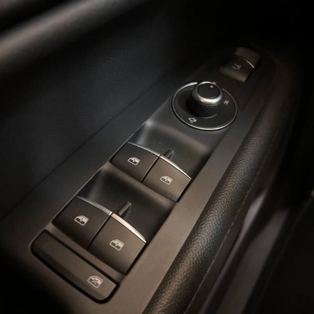 ALFA ROMEO Stelvio usata, con Portellone posteriore elettrico