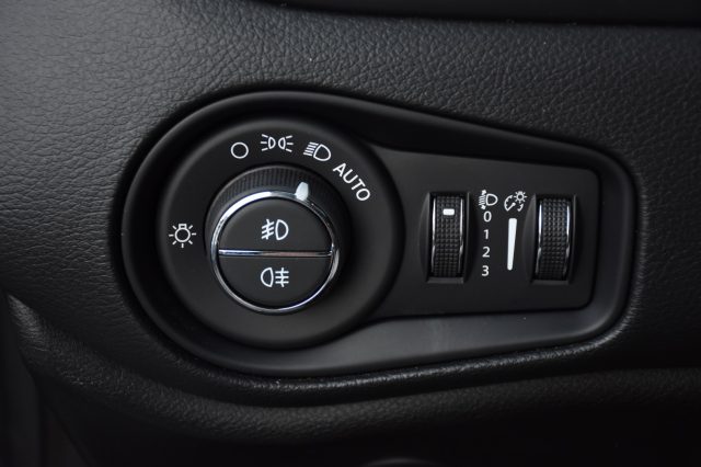 JEEP Renegade usata, con Sedili riscaldati
