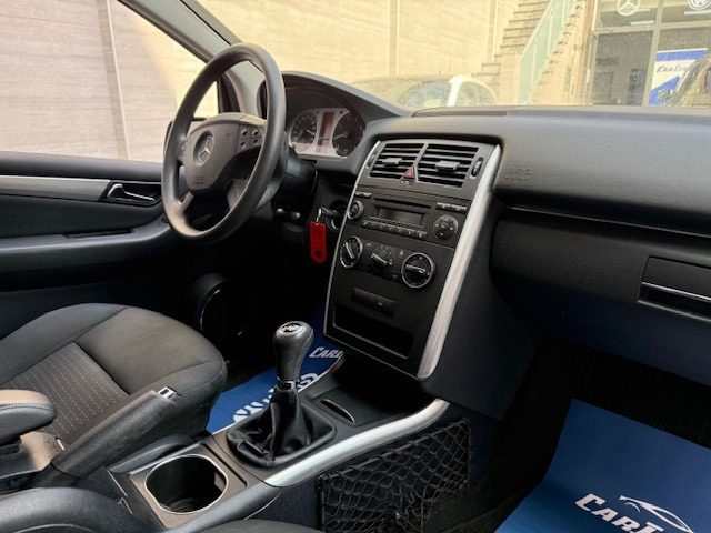 MERCEDES-BENZ B 180 usata, con ESP
