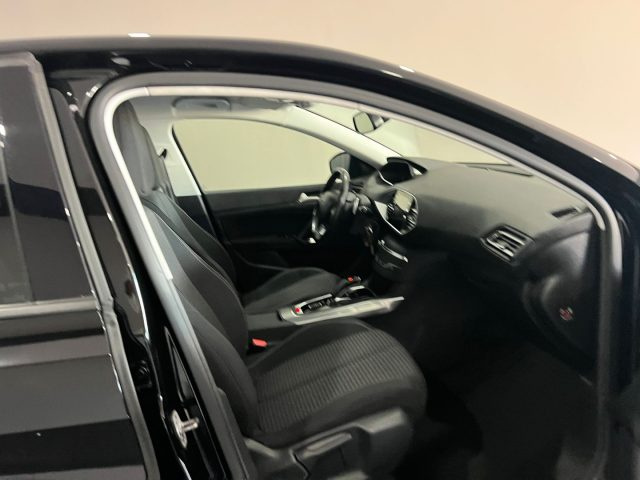 PEUGEOT 308 usata, con Cerchi in lega