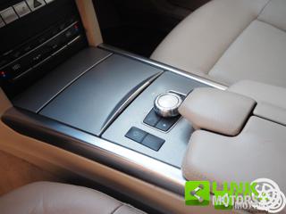 MERCEDES-BENZ E 220 usata 16