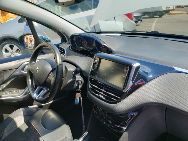 PEUGEOT 2008 usata, con Servosterzo