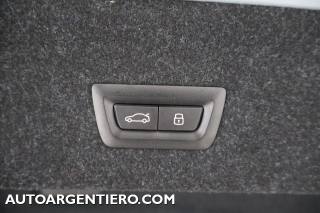 BMW 320 usata, con Fari direzionali
