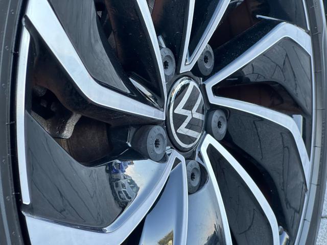 VOLKSWAGEN Golf usata, con Luci diurne LED