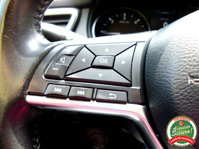 NISSAN Qashqai usata, con Touch screen