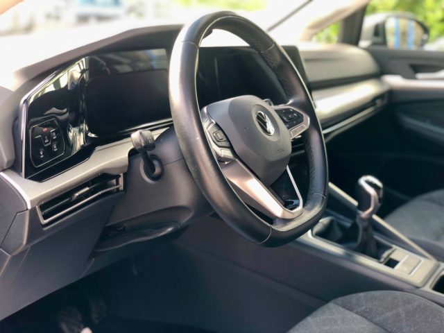VOLKSWAGEN Golf Variant usata, con Volante in pelle