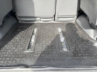 TOYOTA Land Cruiser usata, con Sedile posteriore sdoppiato