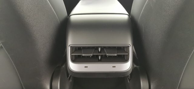 TESLA Model Y usata, con Airbag testa