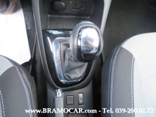 RENAULT Captur usata, con Volante in pelle