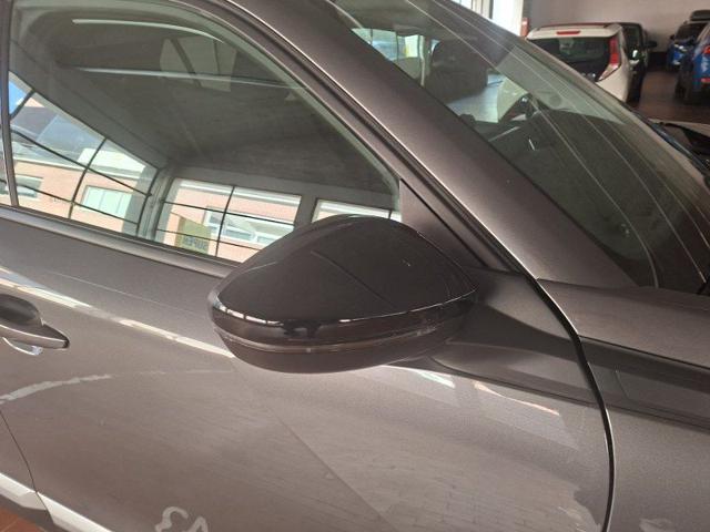 PEUGEOT 2008 usata, con Isofix