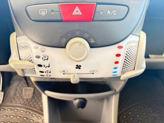 TOYOTA Aygo usata 31