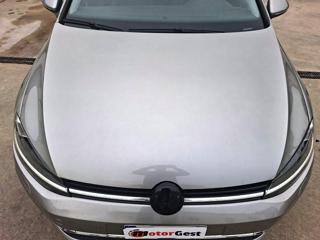 VOLKSWAGEN Golf usata, con MP3