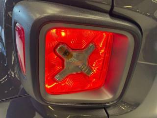 JEEP Renegade usata, con USB