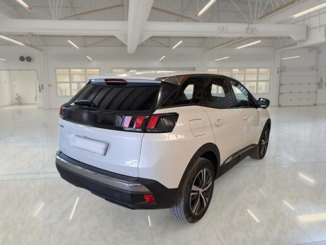 PEUGEOT 3008 usata, con Autoradio