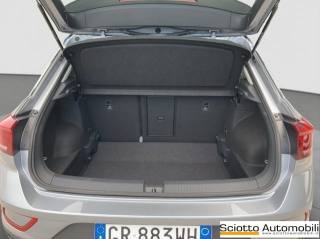 VOLKSWAGEN T-Roc usata, con Autoradio digitale