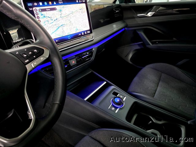 VOLKSWAGEN Tiguan usata, con Volante in pelle