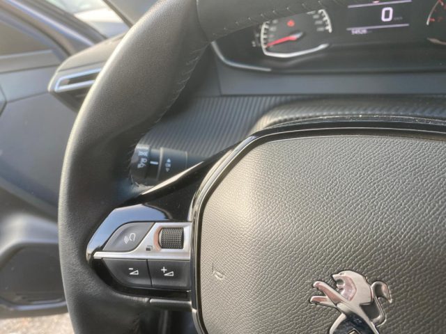 PEUGEOT 208 usata, con Controllo automatico clima