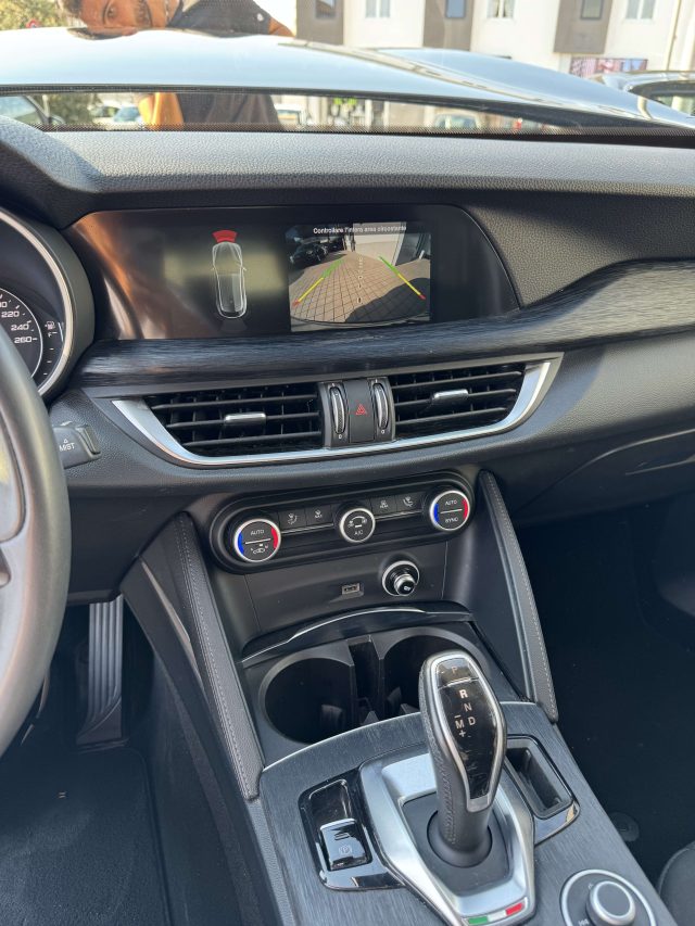 ALFA ROMEO Stelvio usata, con Vetri oscurati