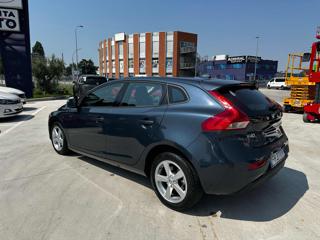 VOLVO V40 usata, con Autoradio