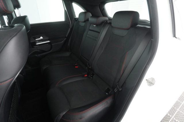 MERCEDES-BENZ CLA usata 9