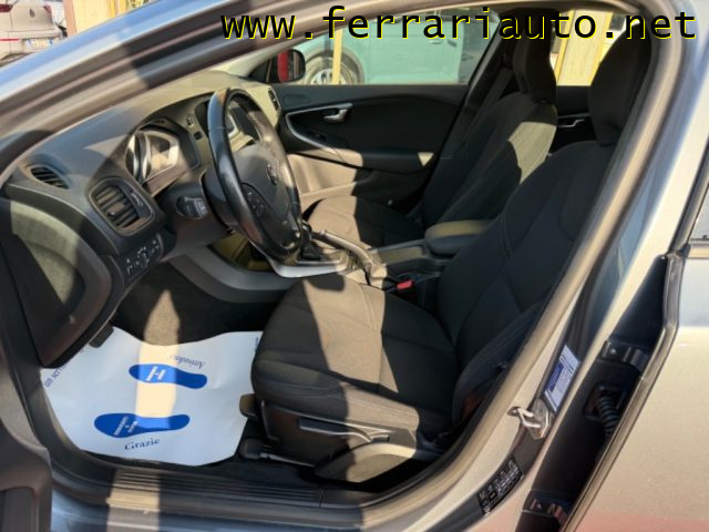 VOLVO V40 usata, con Autoradio
