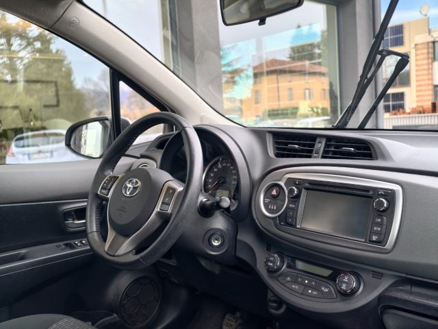 TOYOTA Yaris usata, con Fendinebbia