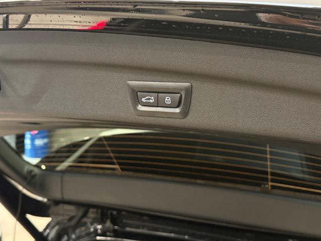 BMW 218 usata, con Fari LED