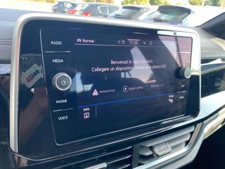 VOLKSWAGEN T-Roc usata, con USB