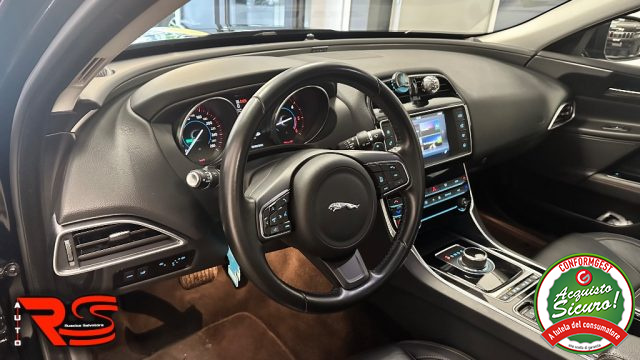 JAGUAR XE usata, con Chiusura centralizzata