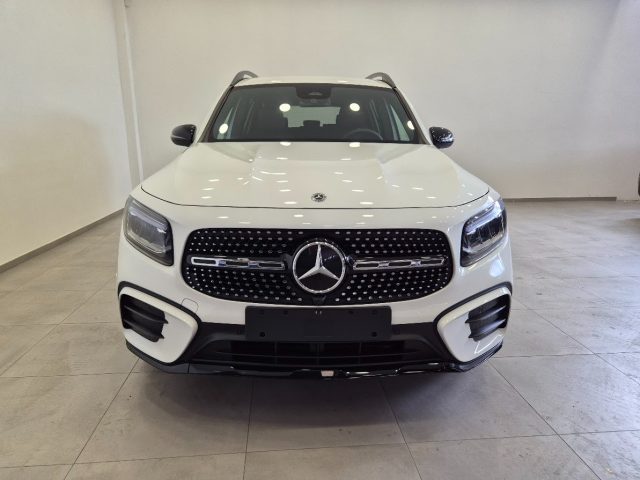 MERCEDES-BENZ GLB 200 usata, con Airbag