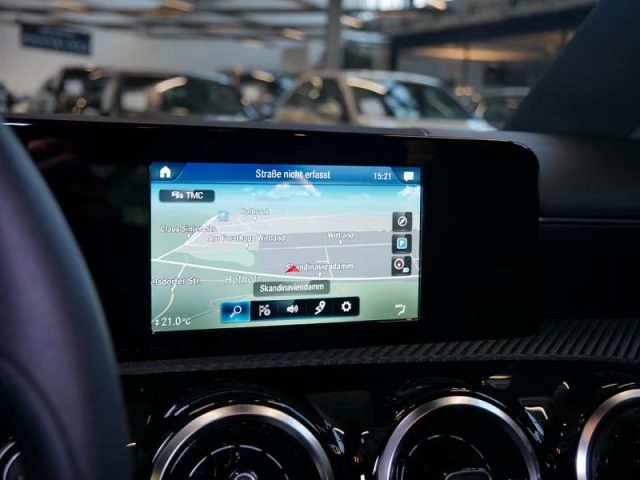 MERCEDES-BENZ A 180 usata, con Controllo trazione