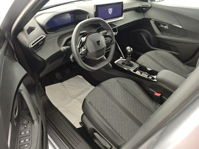 PEUGEOT 2008 usata, con Autoradio