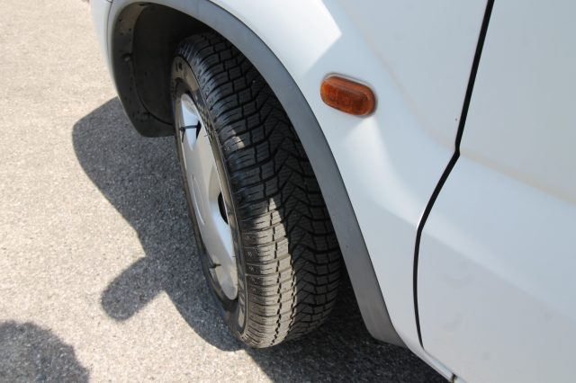 SUZUKI Ignis usata 13