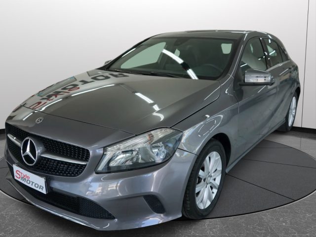 MERCEDES-BENZ A 160 usata, con Specchietti laterali elettrici