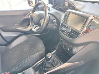 PEUGEOT 2008 usata, con Volante in pelle