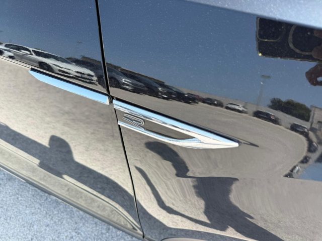 VOLKSWAGEN T-Roc usata, con Fari LED