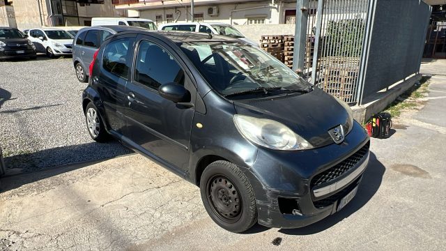 PEUGEOT 107 usata, con Airbag