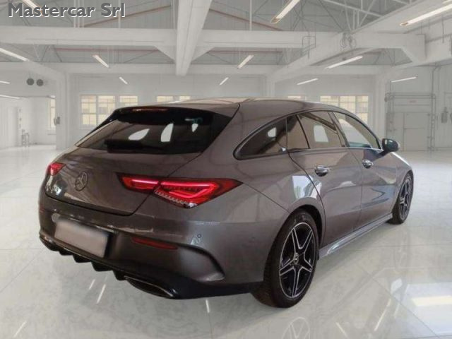 MERCEDES-BENZ CLA 180 usata, con Sistema di navigazione